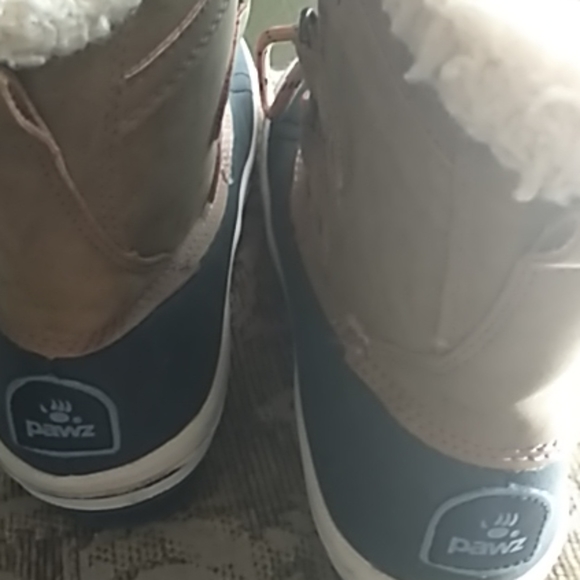 Pawz Boot's - Picture 5 of 8
